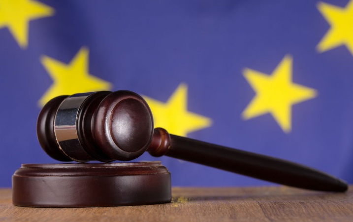 Masowe gromadzenie danych telekomunikacyjnych niezgodne z prawem UE