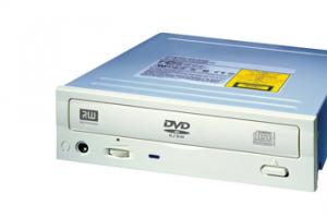 Jak zaktualizować firmware w nagrywarce CD/DVD?